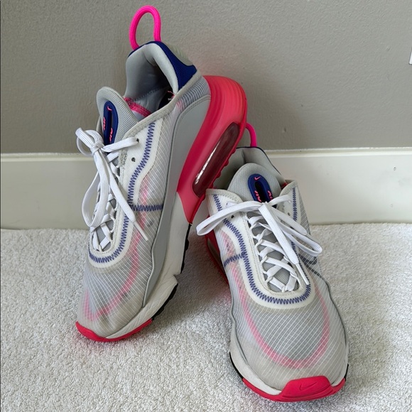 Nike Womens Air Max 2090 White/Pink Shoes Women Size 9.5 Pre-owned. - Picture 2 of 9